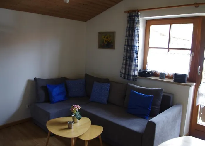 Haus Alpenrebe Apartamento *