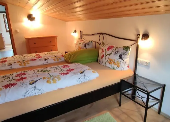 Haus Alpenrebe